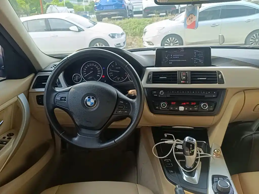 BMW 3 Series — миниатюра 10