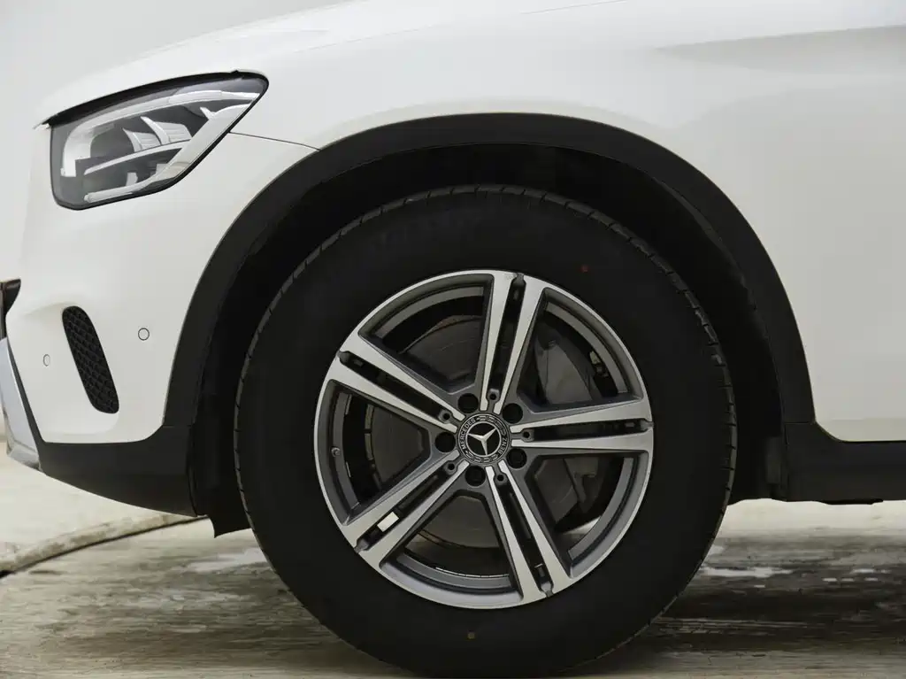 Mercedes-Benz GLC — миниатюра 12