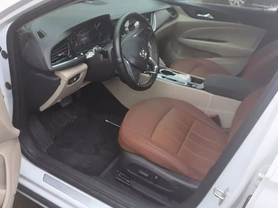 Buick Regal — миниатюра 9