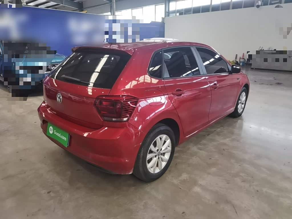Volkswagen Polo 1.5 л 2022 г. красный/фиолетовый, пробег 49000 км