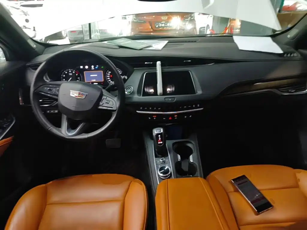 Cadillac XT4 — миниатюра 10