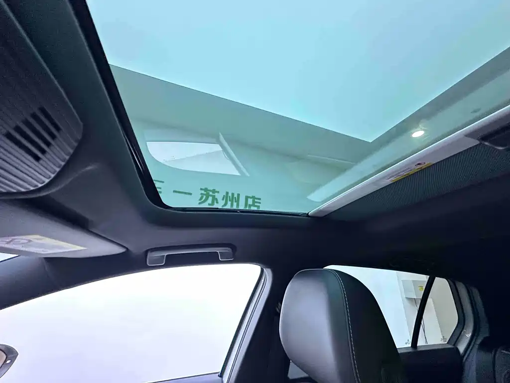 Volkswagen Golf — миниатюра 15