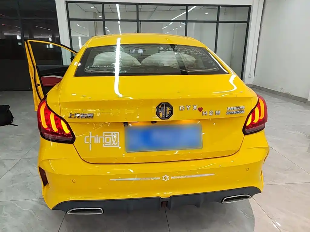 MG MG5 — миниатюра 6