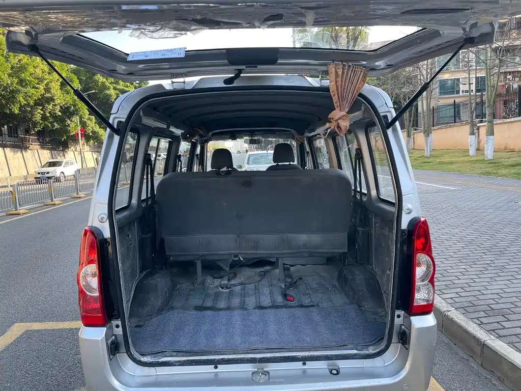 WULING WULING RONGGUANG