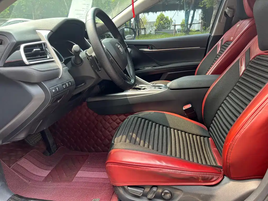 Toyota Camry 2022 2.0S