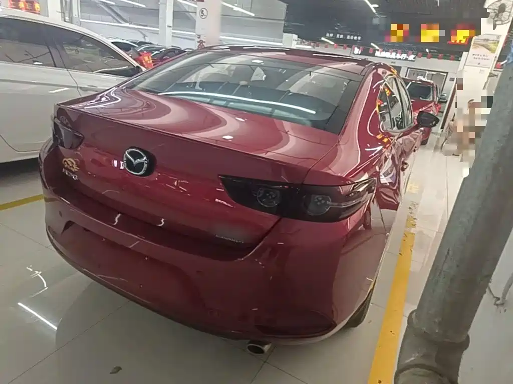 Mazda 3 Axela — миниатюра 7