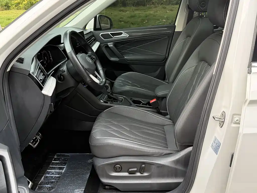 Volkswagen Tiguan L — миниатюра 10