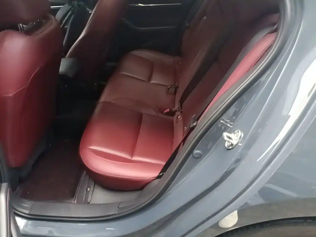 Mazda 3 Axela — миниатюра 13