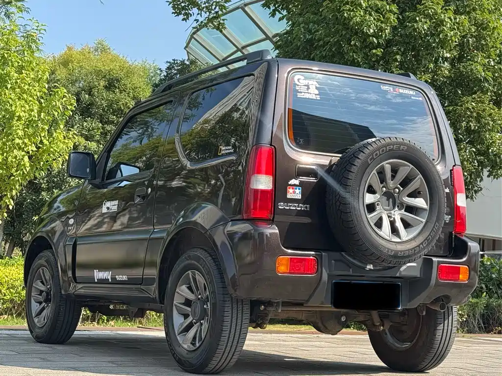 Suzuki Jimny — миниатюра 21