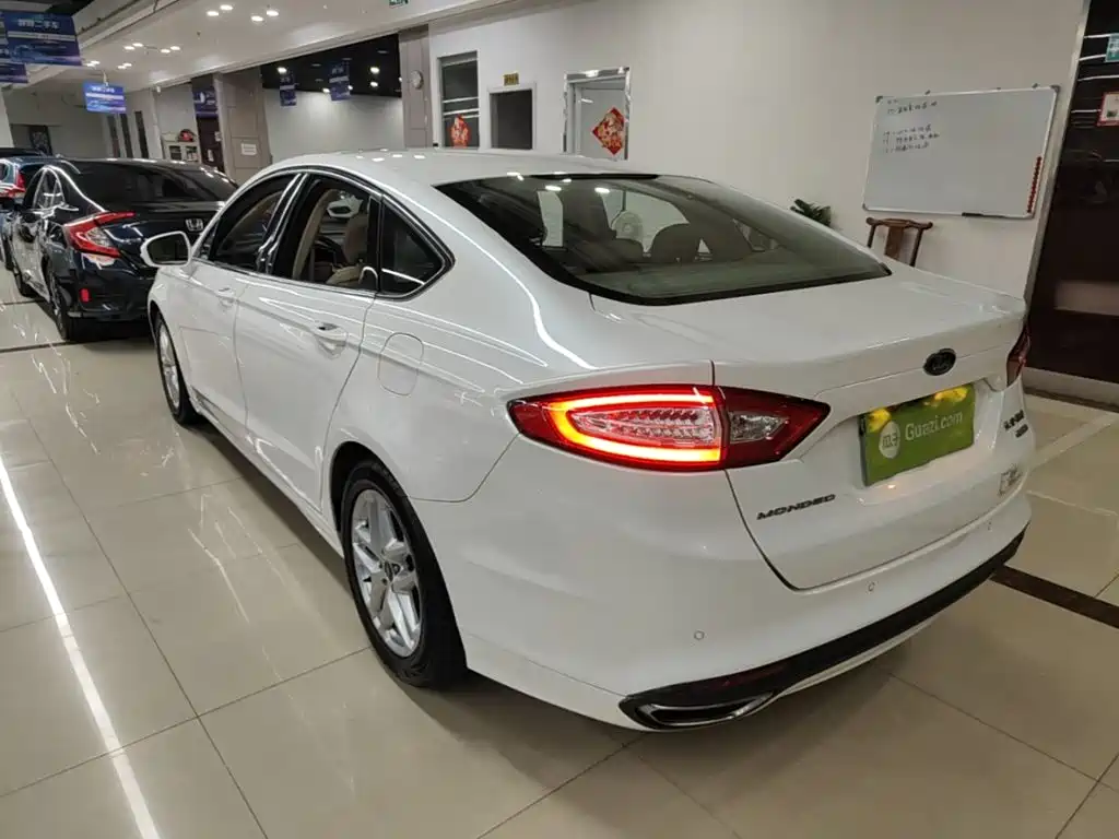 Ford Mondeo — миниатюра 5