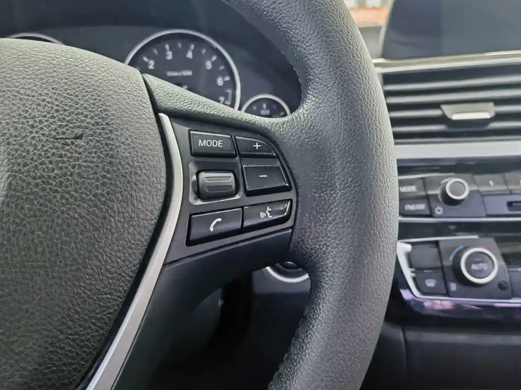 BMW 3 Series — миниатюра 14