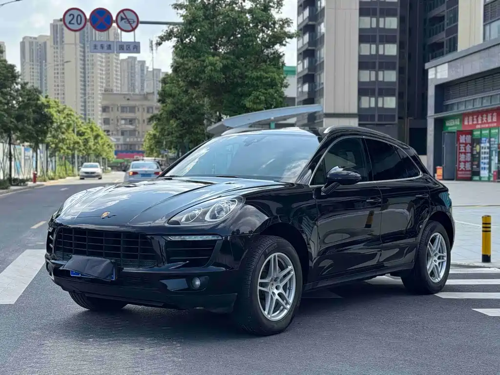 2017 Porsche Macan - zdjęcie 1 z 14