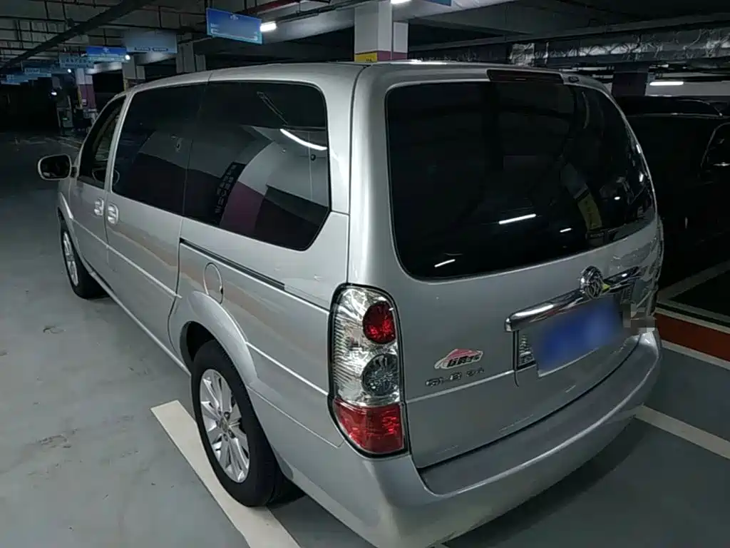 Buick GL8 — миниатюра 5