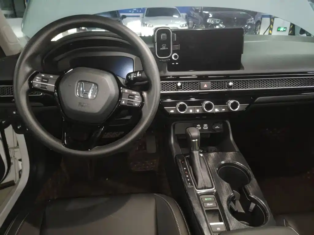 Honda Civic — миниатюра 12