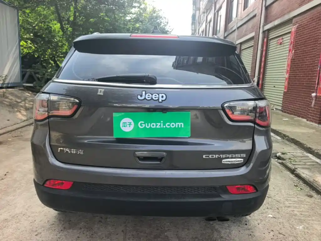 Jeep Compass — миниатюра 6