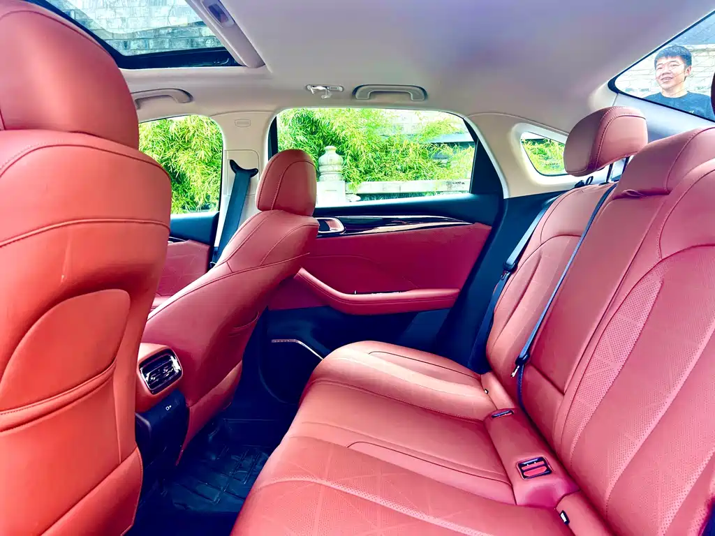 Geely Emgrand — миниатюра 11