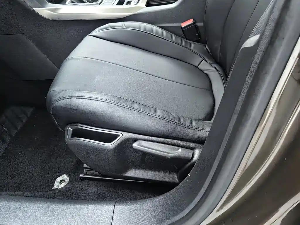 Peugeot 408 — миниатюра 20