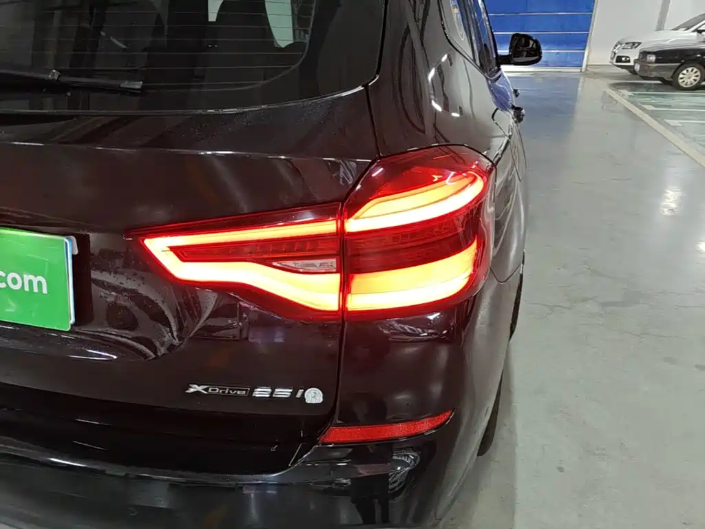 BMW X3 — миниатюра 8