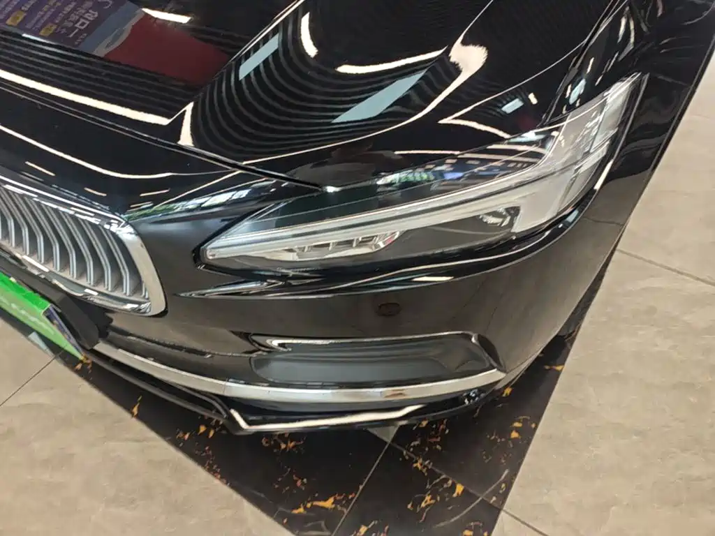 Volvo S90 — миниатюра 24