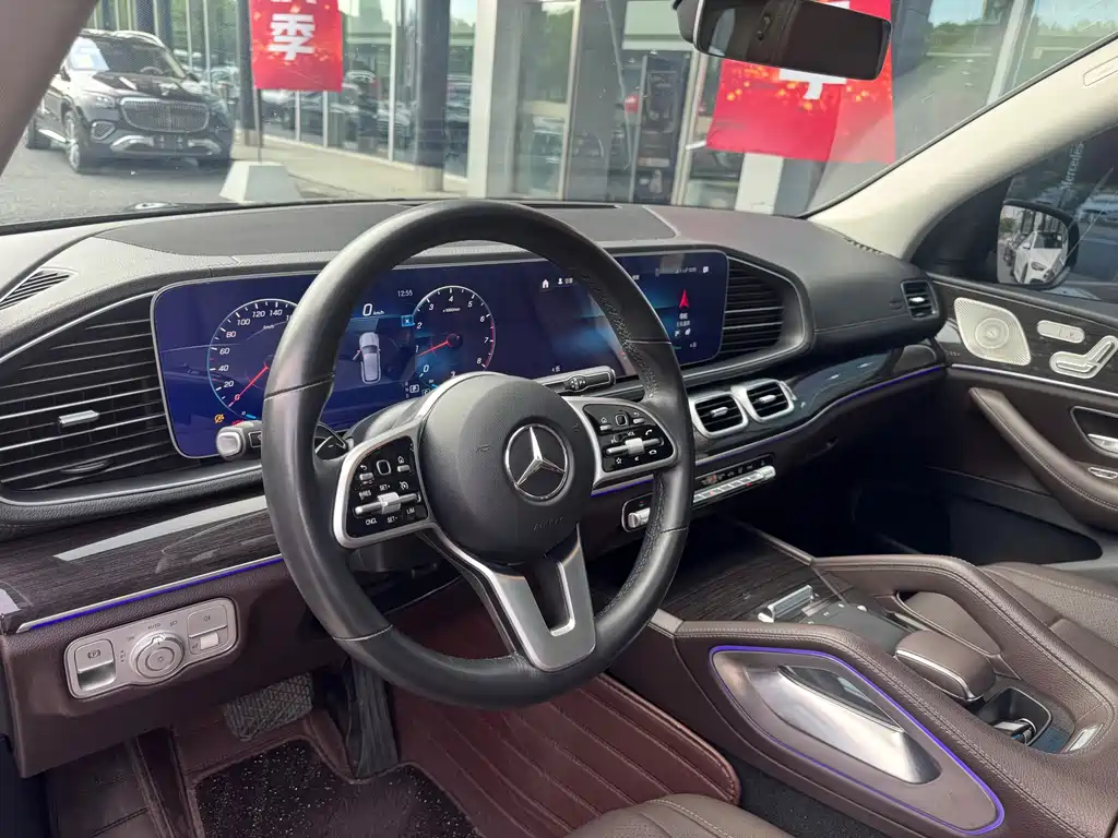 Mercedes-Benz GLE (Import) — миниатюра 11