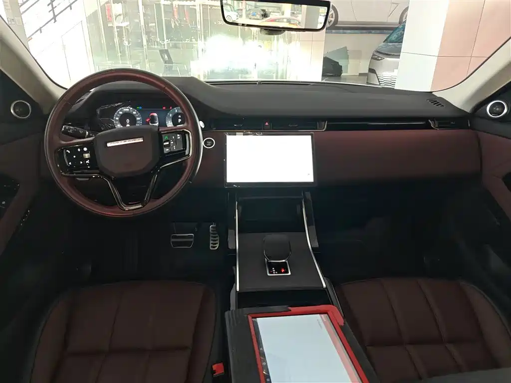 Land Rover Range Rover Evoque 2024 L SE