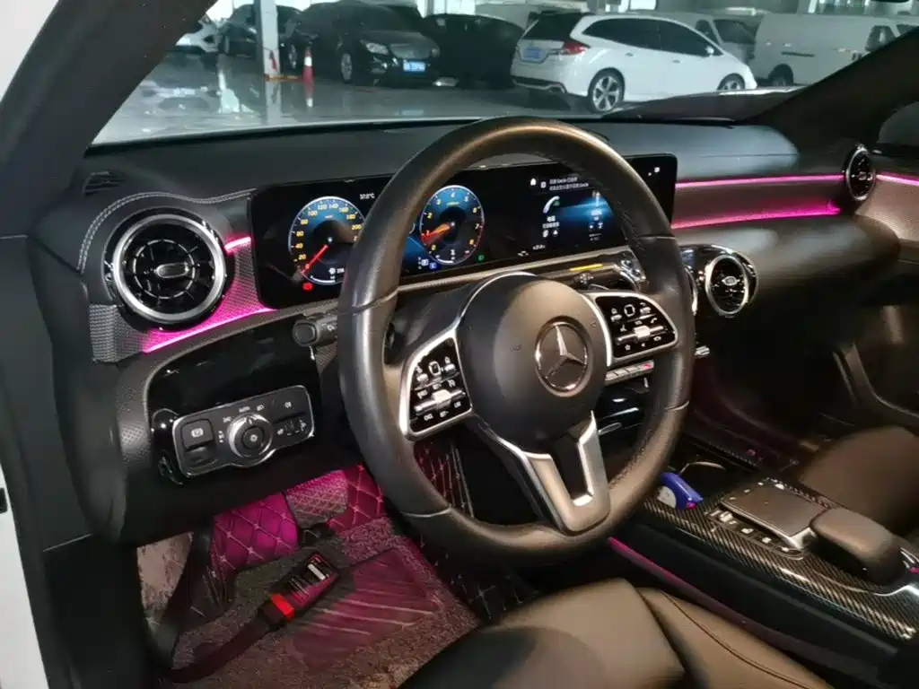 Mercedes-Benz A-Class — миниатюра 10
