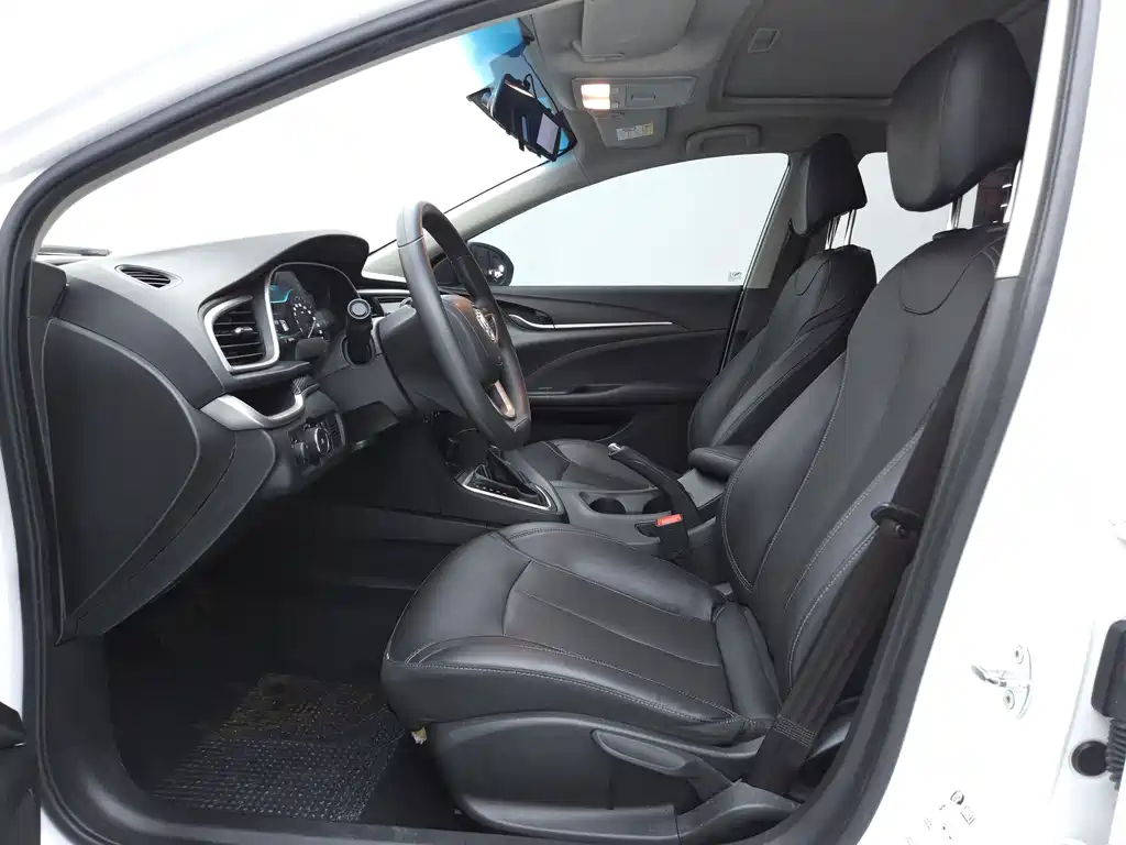 Buick Excelle — миниатюра 8