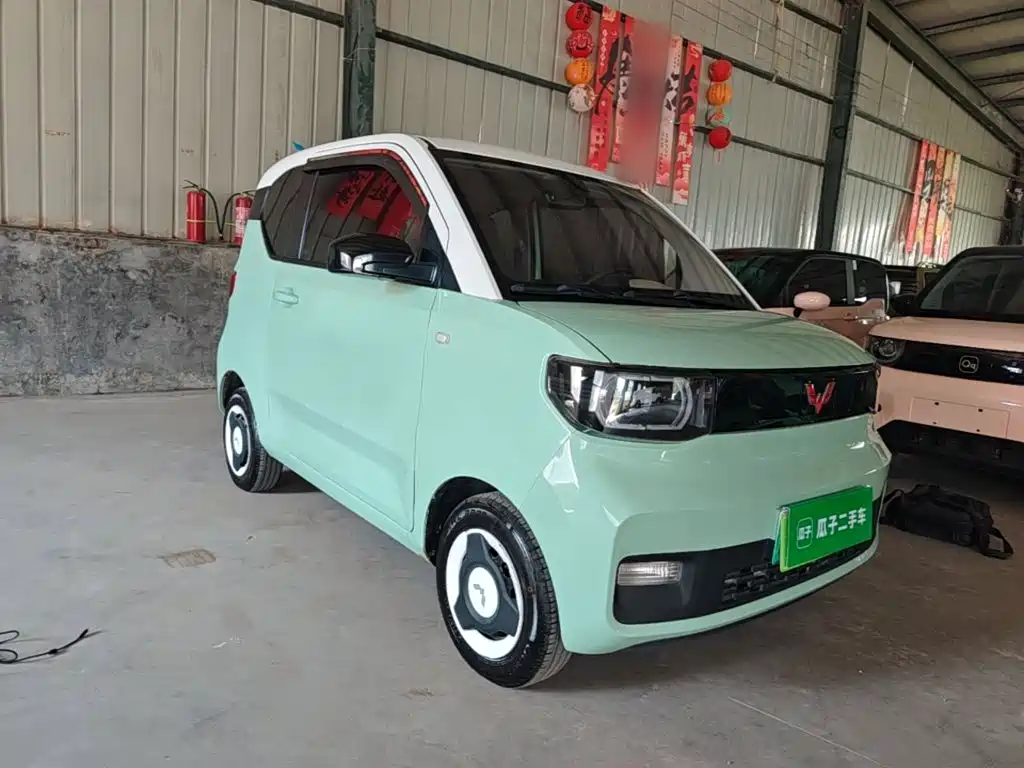 Wuling MINIEV — миниатюра 4
