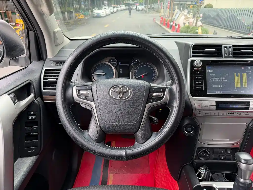 Toyota Prado — миниатюра 14