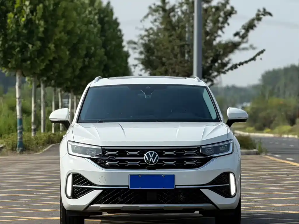 Volkswagen X — миниатюра 2