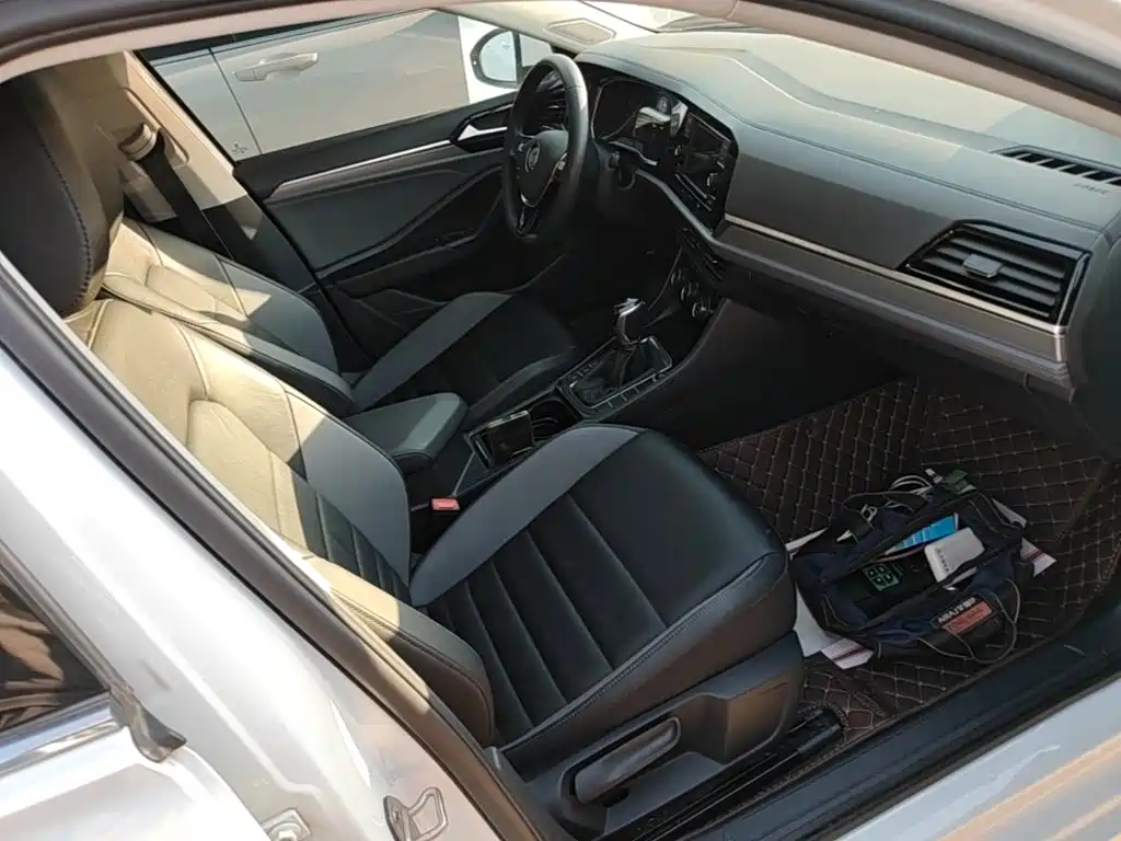 Volkswagen Sagitar — миниатюра 25