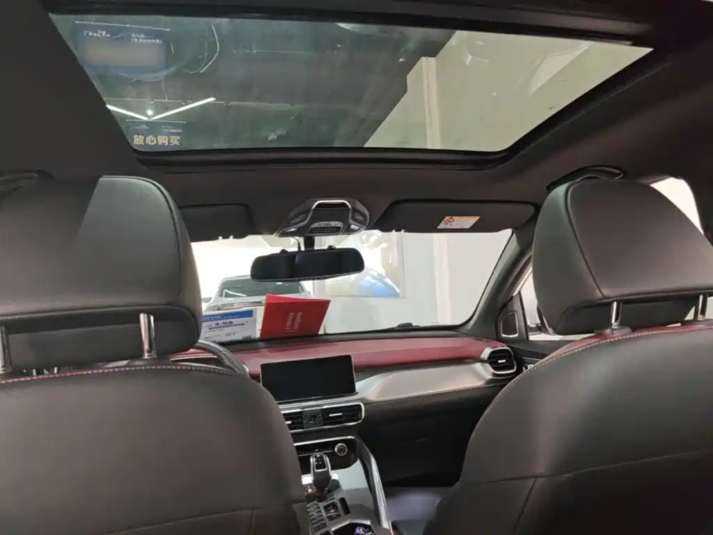 Geely Binyue — миниатюра 18