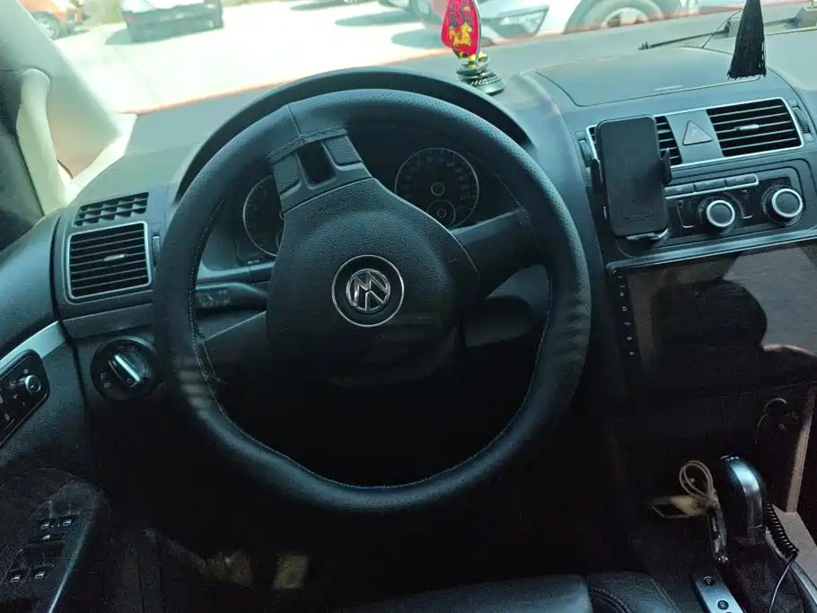 Volkswagen Touran — миниатюра 15
