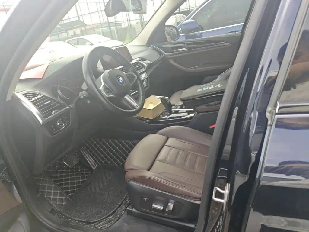 BMW X3 — миниатюра 15
