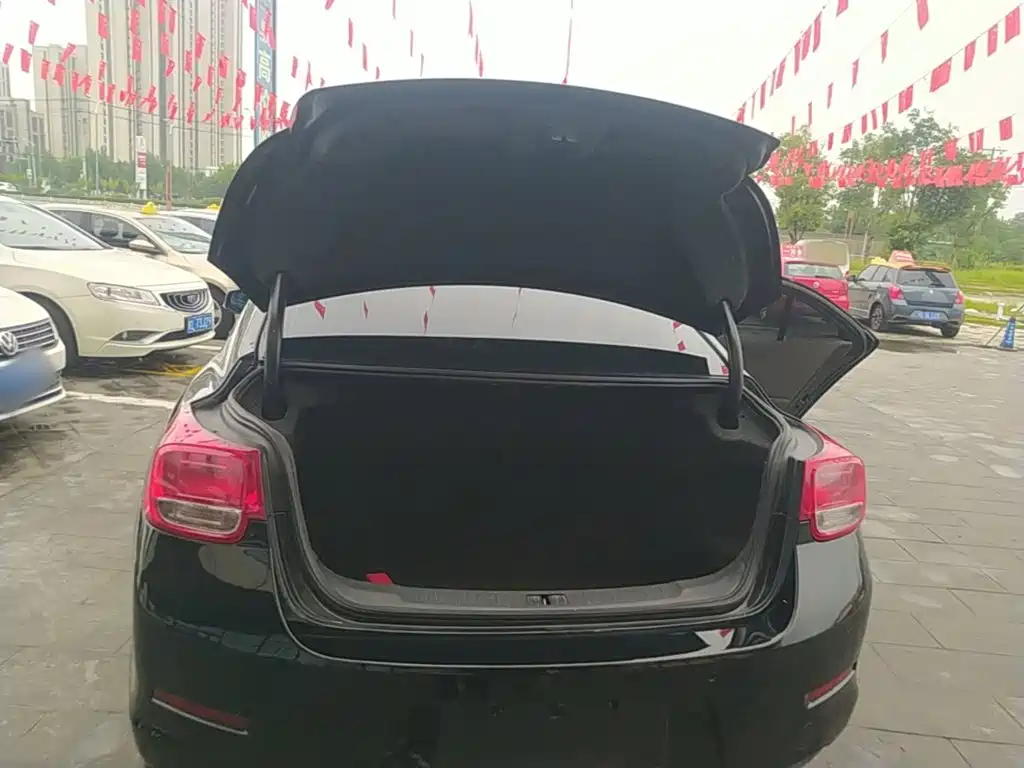 Chevrolet Malibu — миниатюра 19