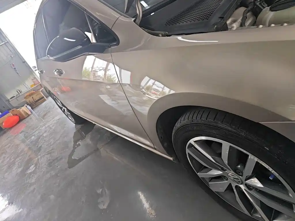 Volkswagen Golf — миниатюра 21