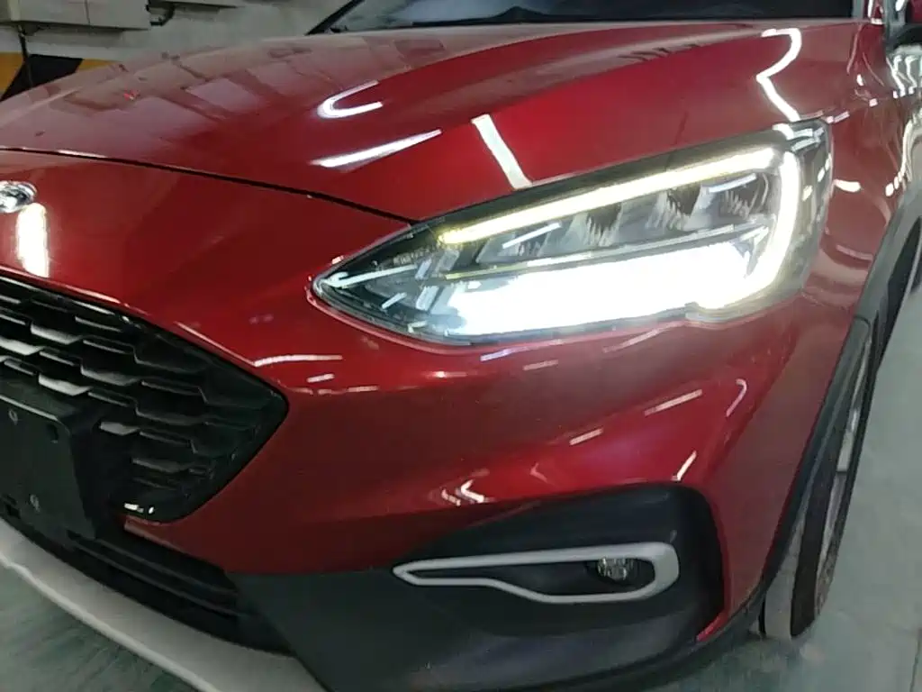Ford Focus Active — миниатюра 18