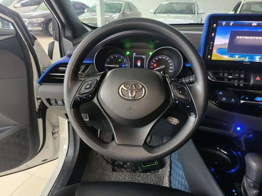 Toyota IZOA — миниатюра 11