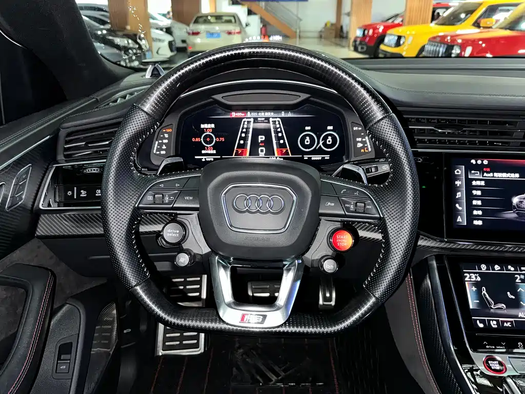 Audi RS Q8 — миниатюра 12