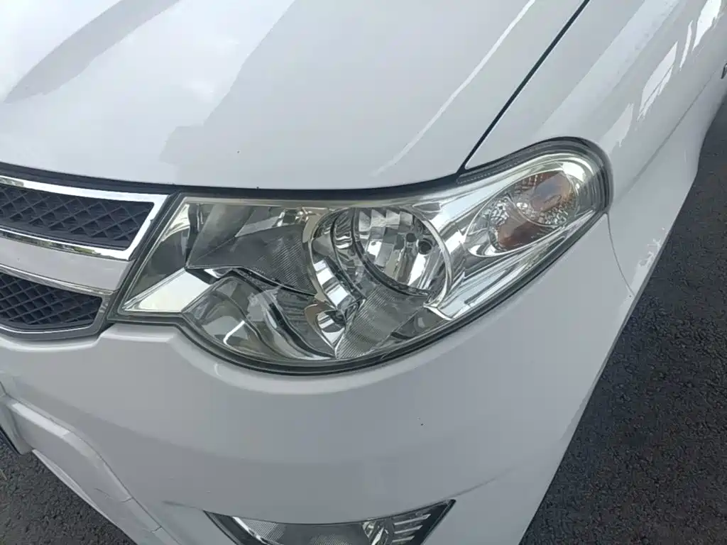 Wuling Hongguang — миниатюра 24