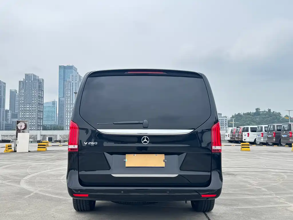 Mercedes-Benz V-Class — миниатюра 15