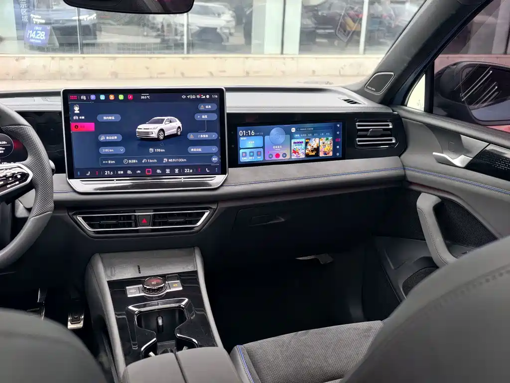 Volkswagen Tiguan L — миниатюра 29