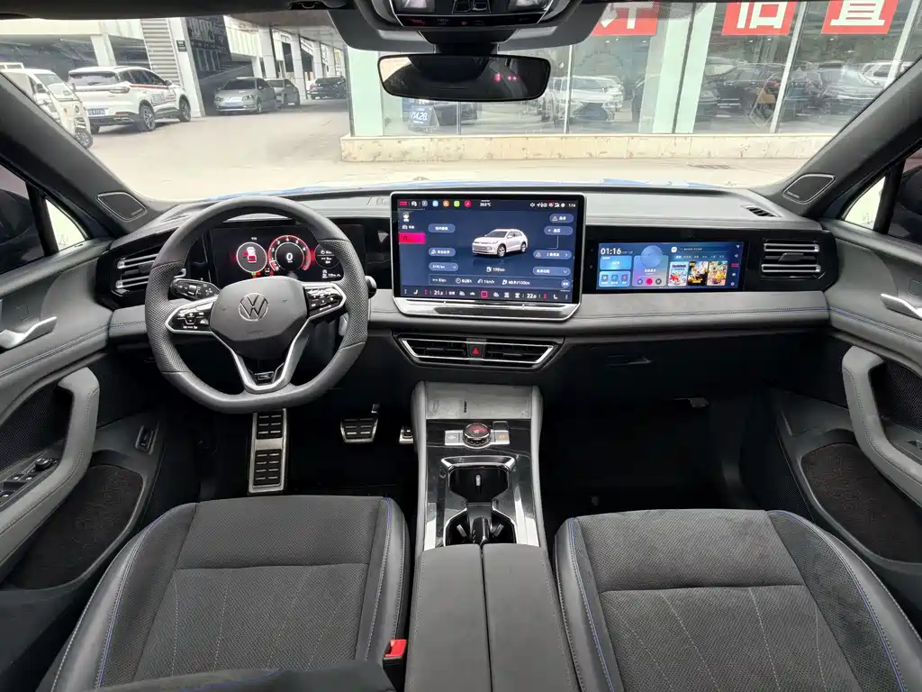Volkswagen Tiguan L — миниатюра 17