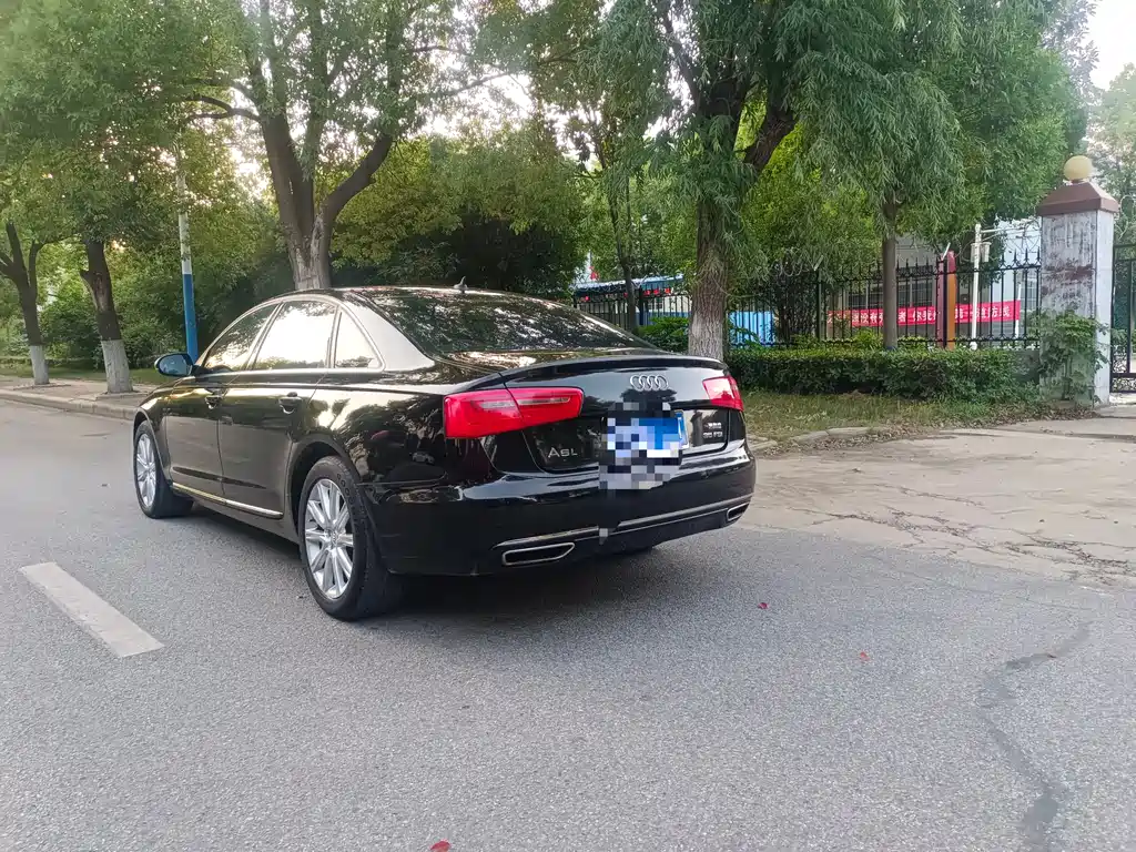 Audi A6L 2014 30 FSI Luxury