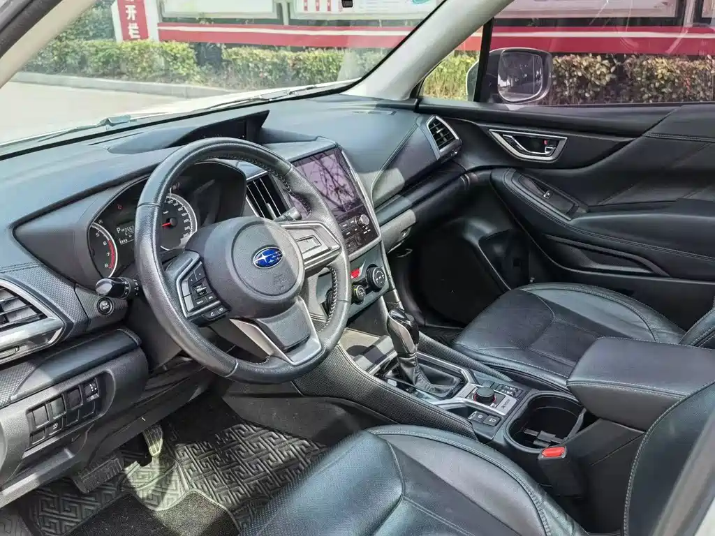 Subaru Forester 2019 2.0i Luxury