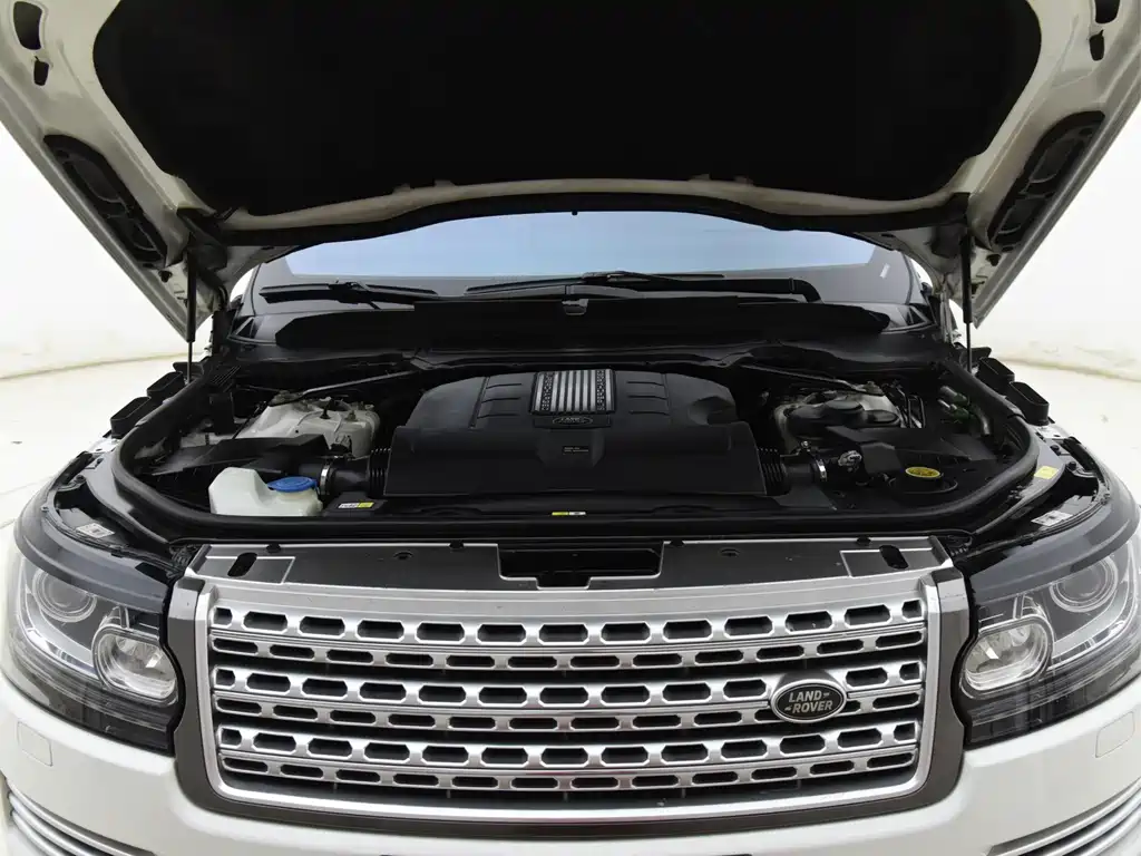 Land Rover Range Rover — миниатюра 10