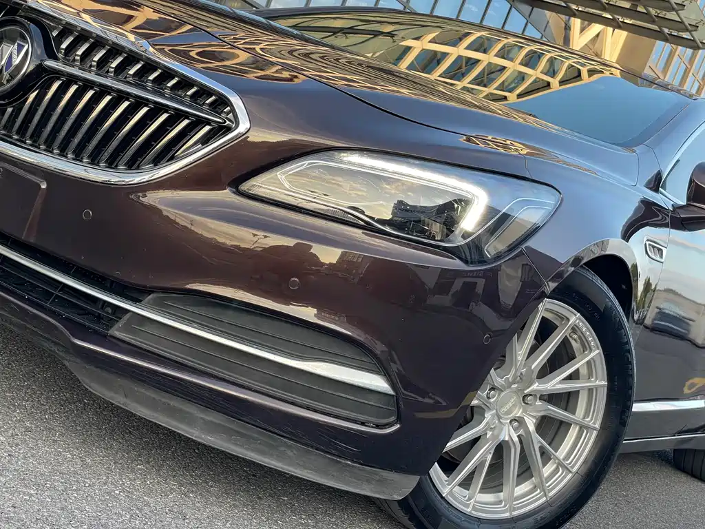 Buick LaCrosse — миниатюра 4
