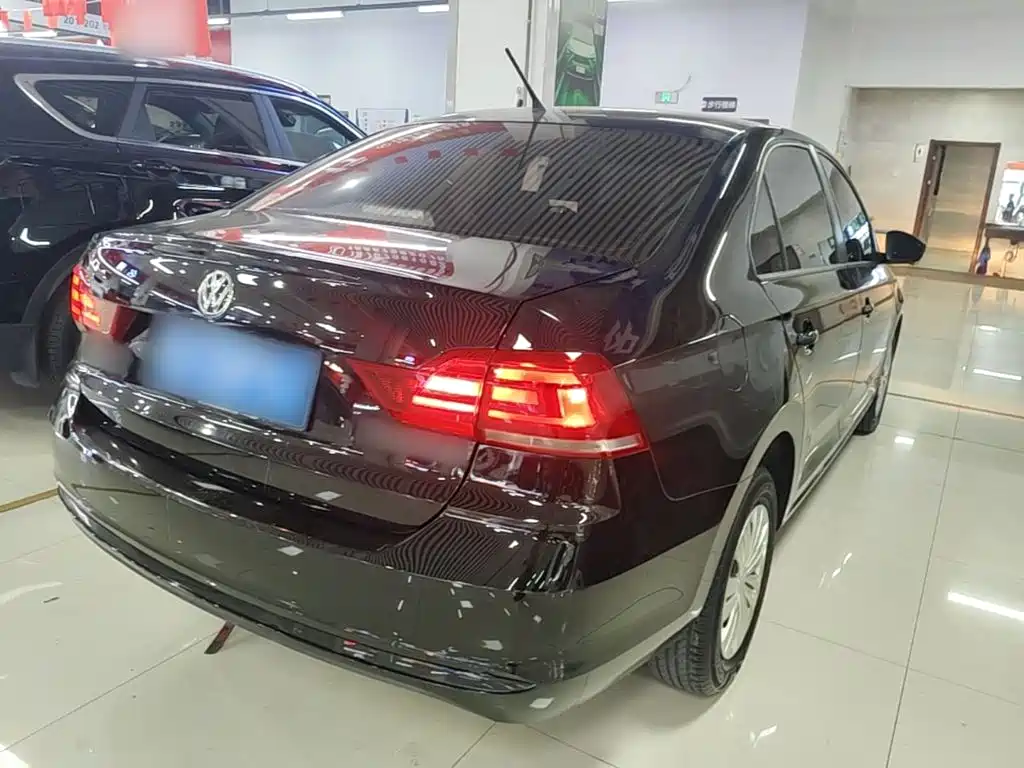 Volkswagen Santana — миниатюра 7
