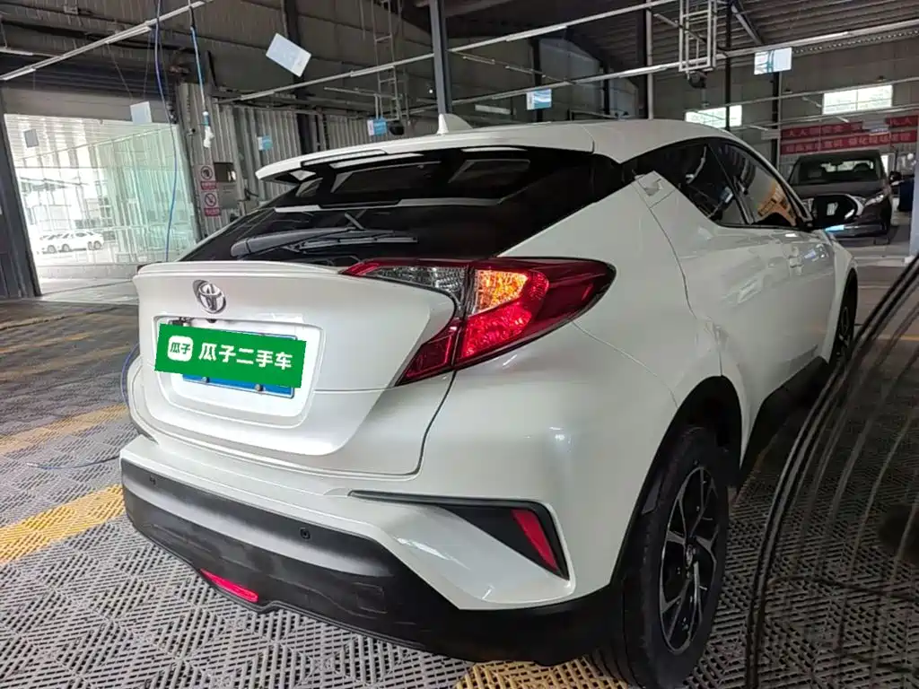 Toyota C-HR — миниатюра 7