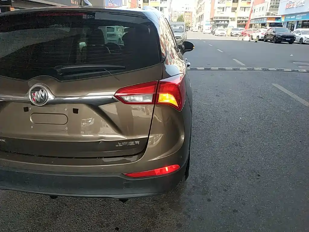 Buick Envision Plus — миниатюра 8